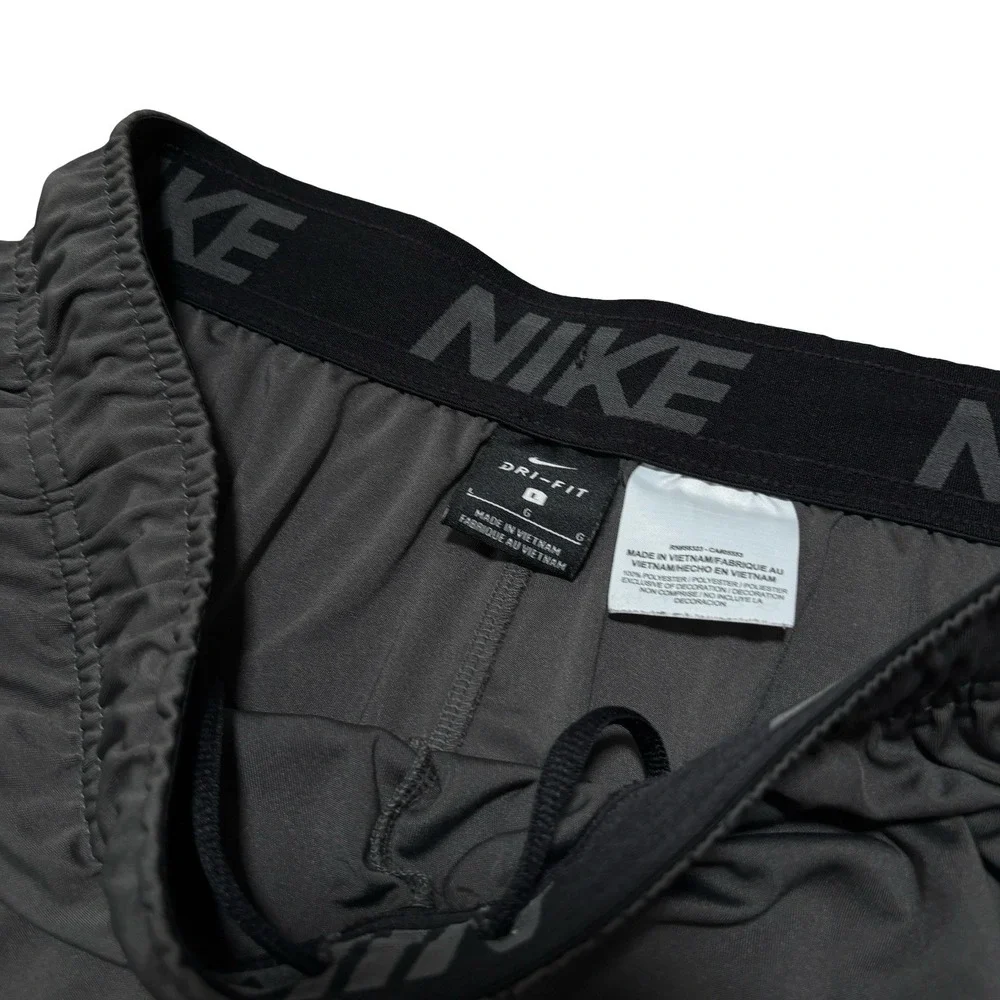 Nike Dri Fit Men's Athletic Gym Training Baggy Shorts Gray Size Large 30 x 9